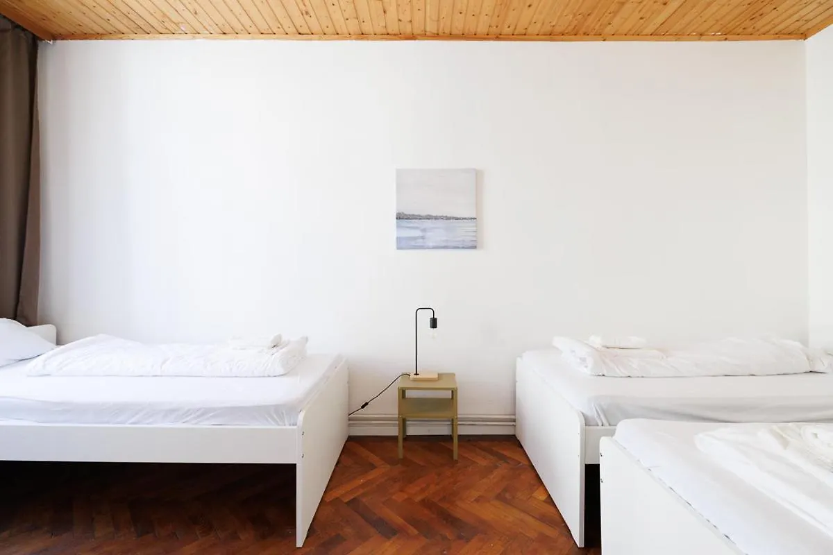 Apartment Wohnung Mit 9 Schlafplaetze #2 Vienna Austria